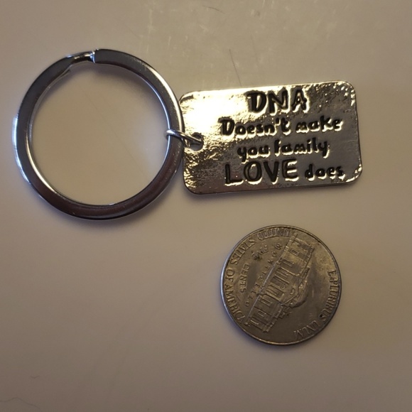 DNA keychain - Picture 2 of 2